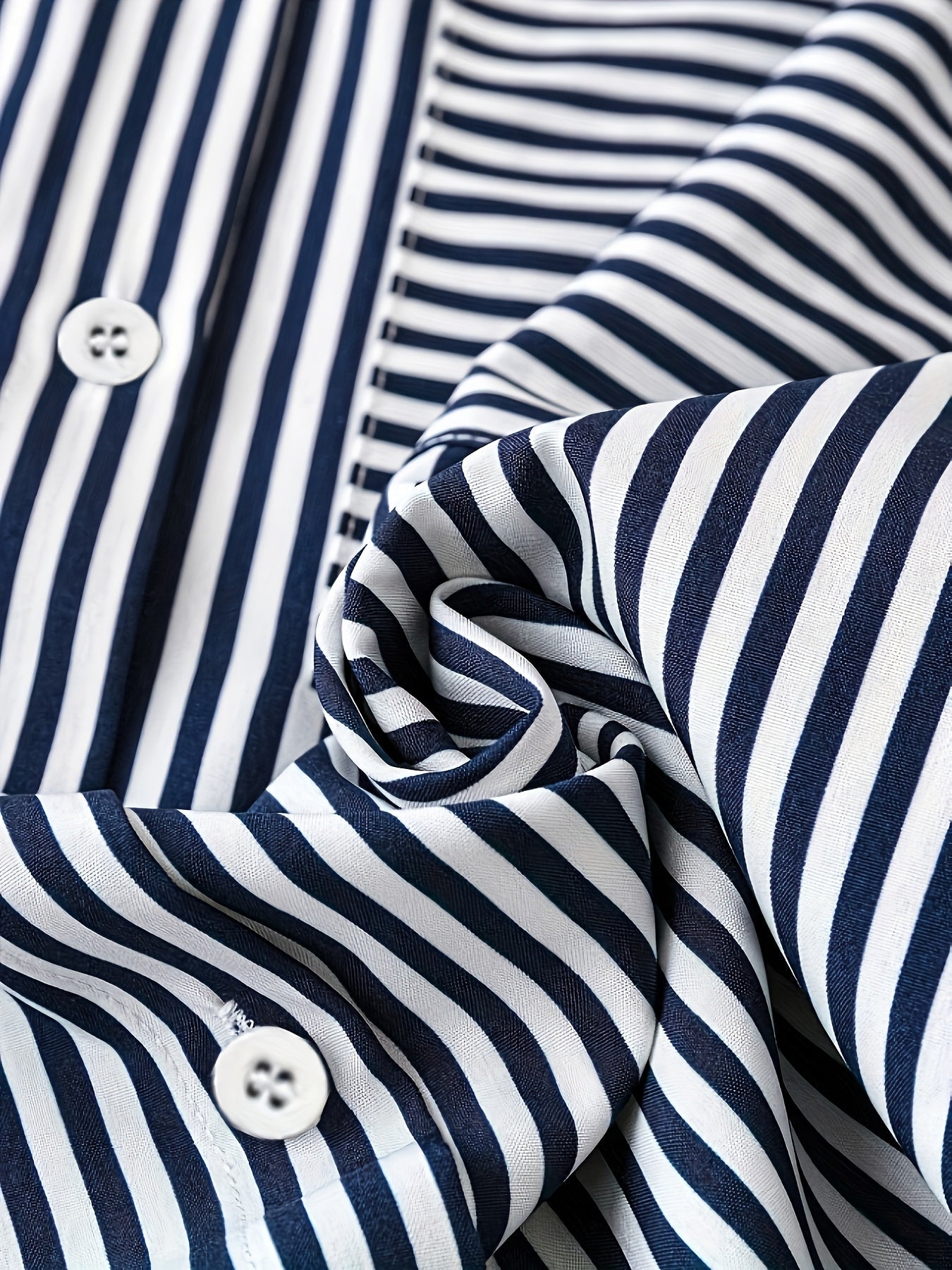 Damen Ärmellose Bluse mit Streifen und Brusttaschen – Eleganter Sommer-Look für Büro und Freizeit