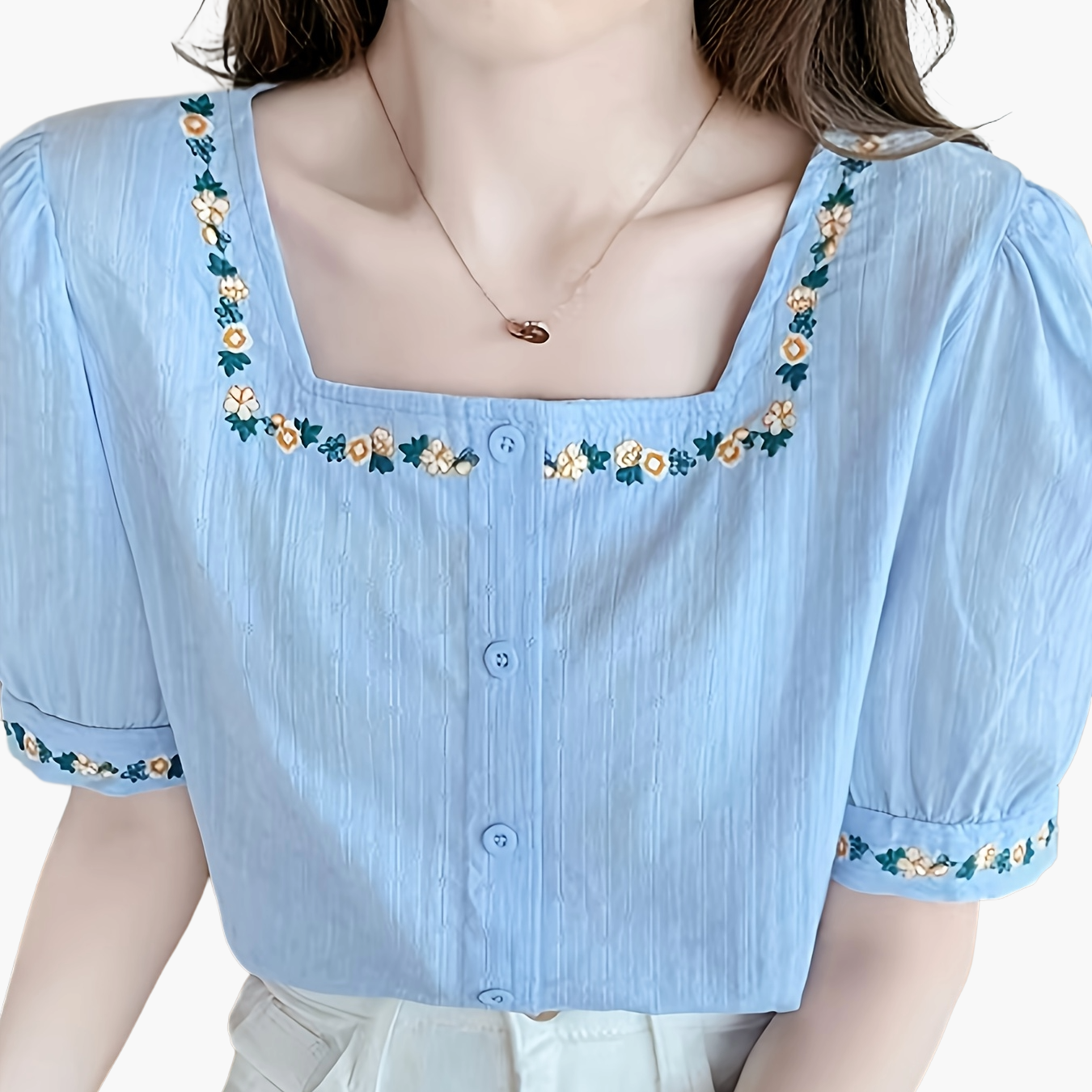 Damen Bluse mit Stickerei und Quadrat-Ausschnitt – Eleganter Sommerstil