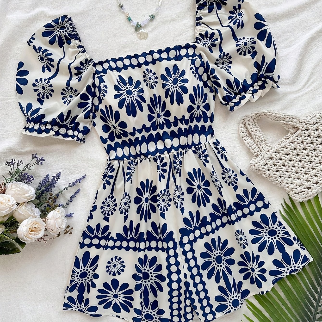 Damen Vintage-inspirierter Jumpsuit mit Puffärmeln und Blumenmuster – Eleganter Einteiler für Freizeit und Events