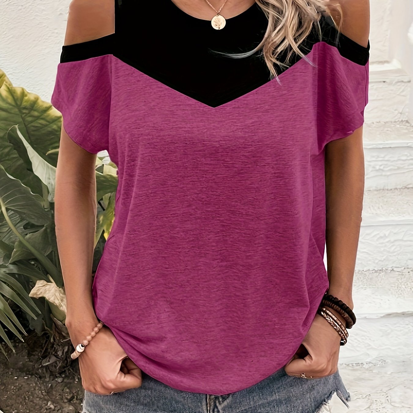 Damen Cold-Shoulder V-Ausschnitt Top Modernes Freizeitshirt mit Cut-Outs