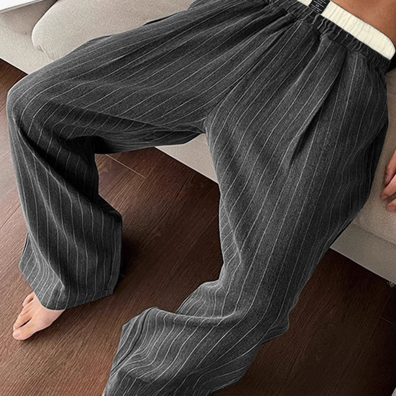 Herren Weite Loungewear Hose mit Nadelstreifen und Elastikbund – Moderner Relaxed Fit für Zuhause und Freizeit