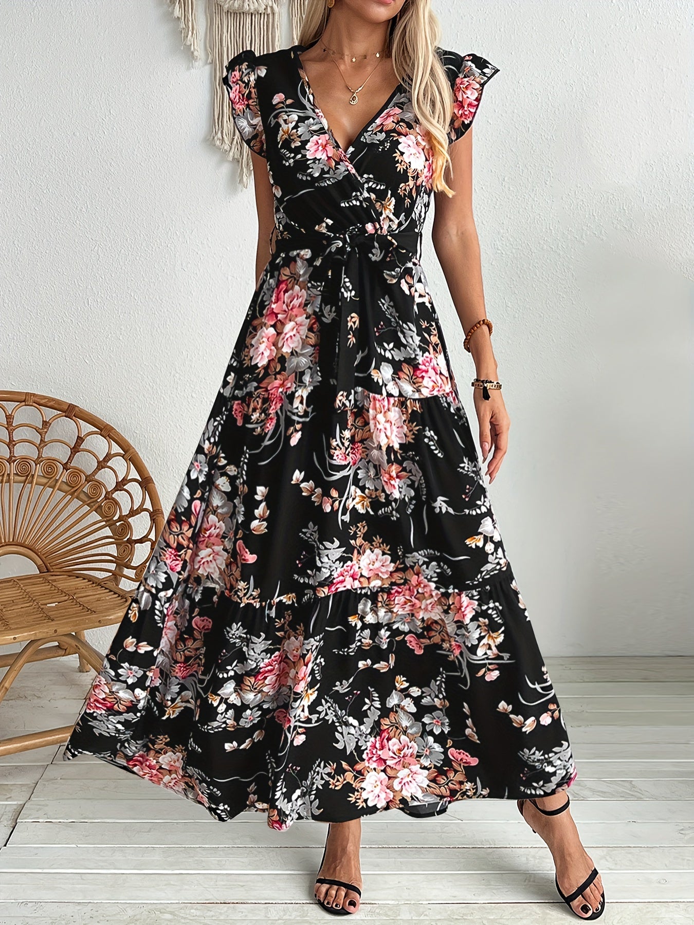 Damen Maxikleid mit Blumenmuster und Gürtel – Elegantes Sommerkleid für Urlaub und Freizeit