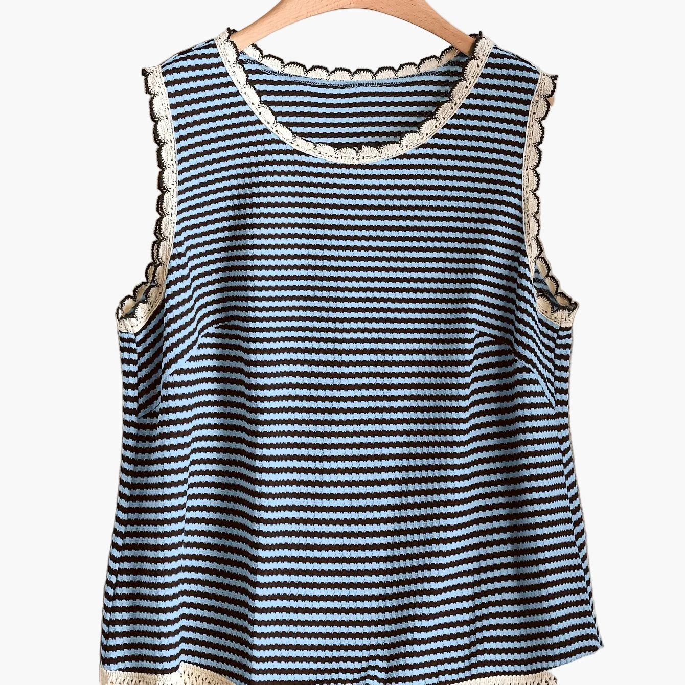 Damen Strick-Top im Boho-Stil mit Streifen und Fransen – Lässig & Sommerlich