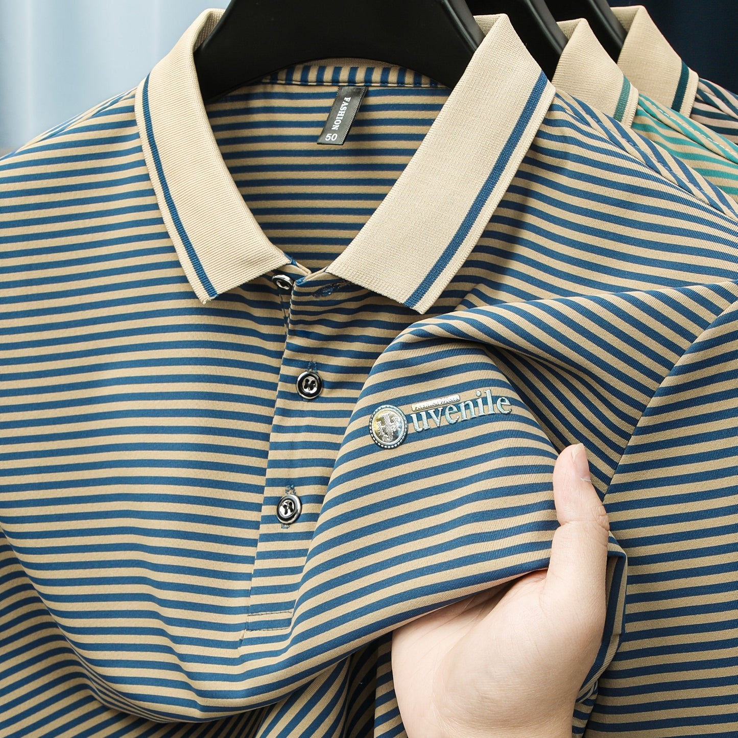 Herren Polo-Shirt mit Streifenmuster und Stickerei – Moderner Freizeitstil