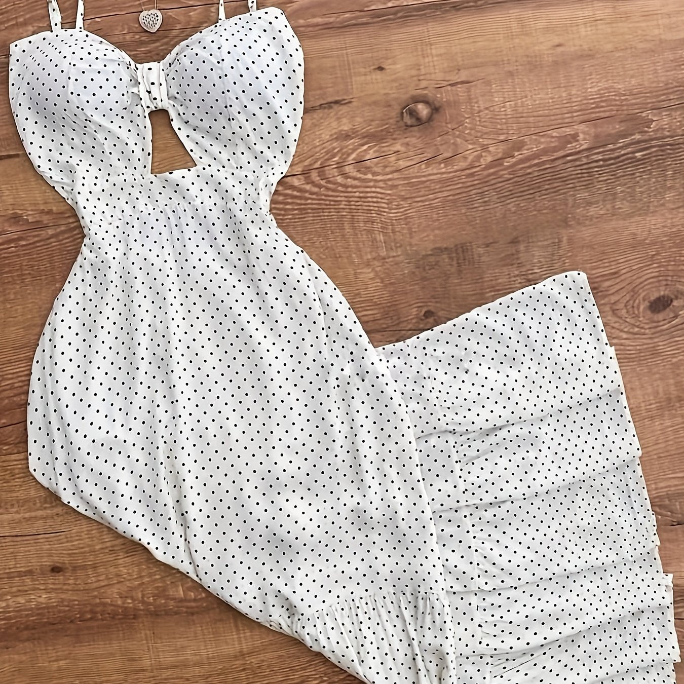 Damen Maxikleid Polka-Dot mit Rüschenrock und Spaghettiträgern – Vintage-inspiriertes Sommerkleid für besondere Anlässe