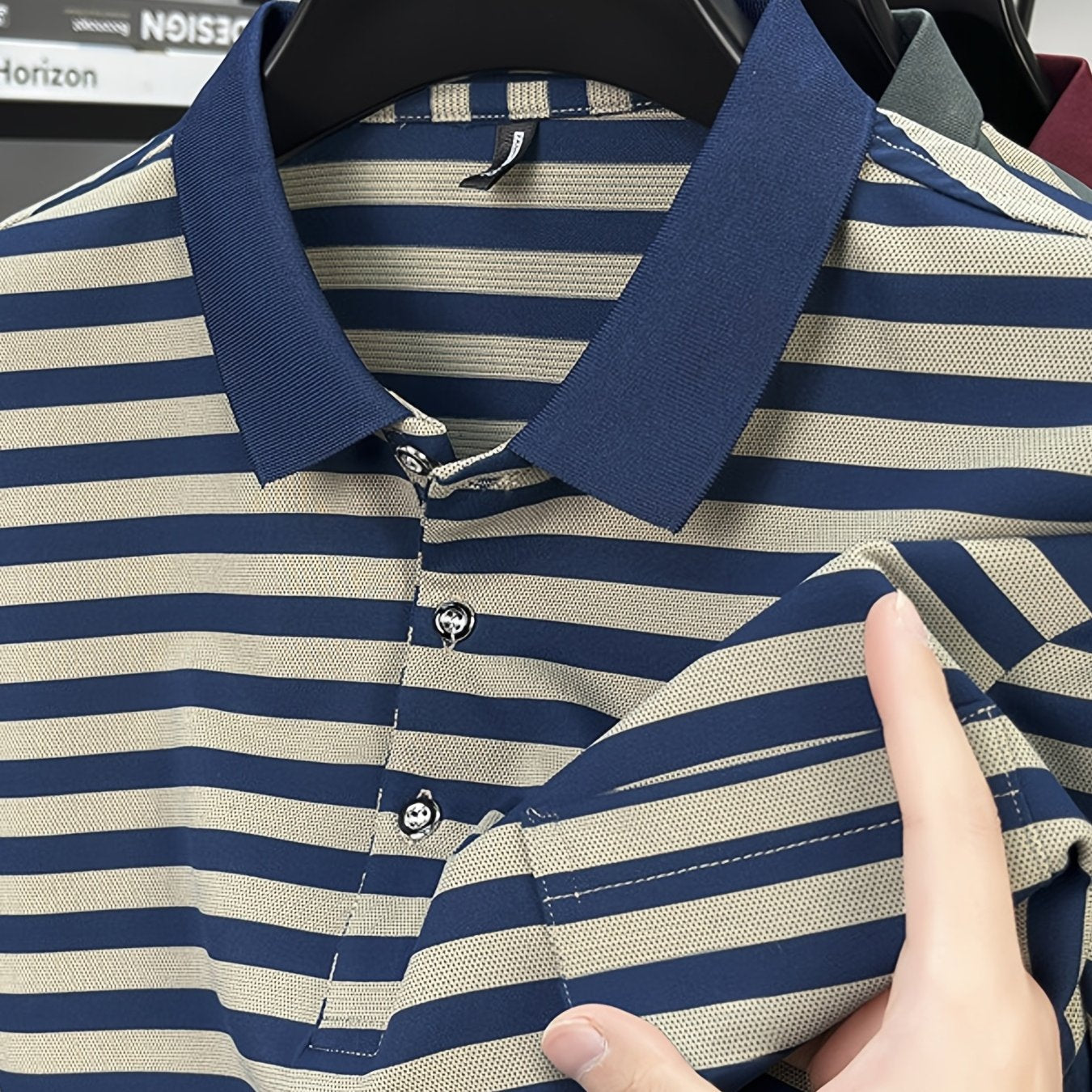 Herren Polohemd mit Streifenmuster und Brusttasche – Klassischer Freizeit-Look