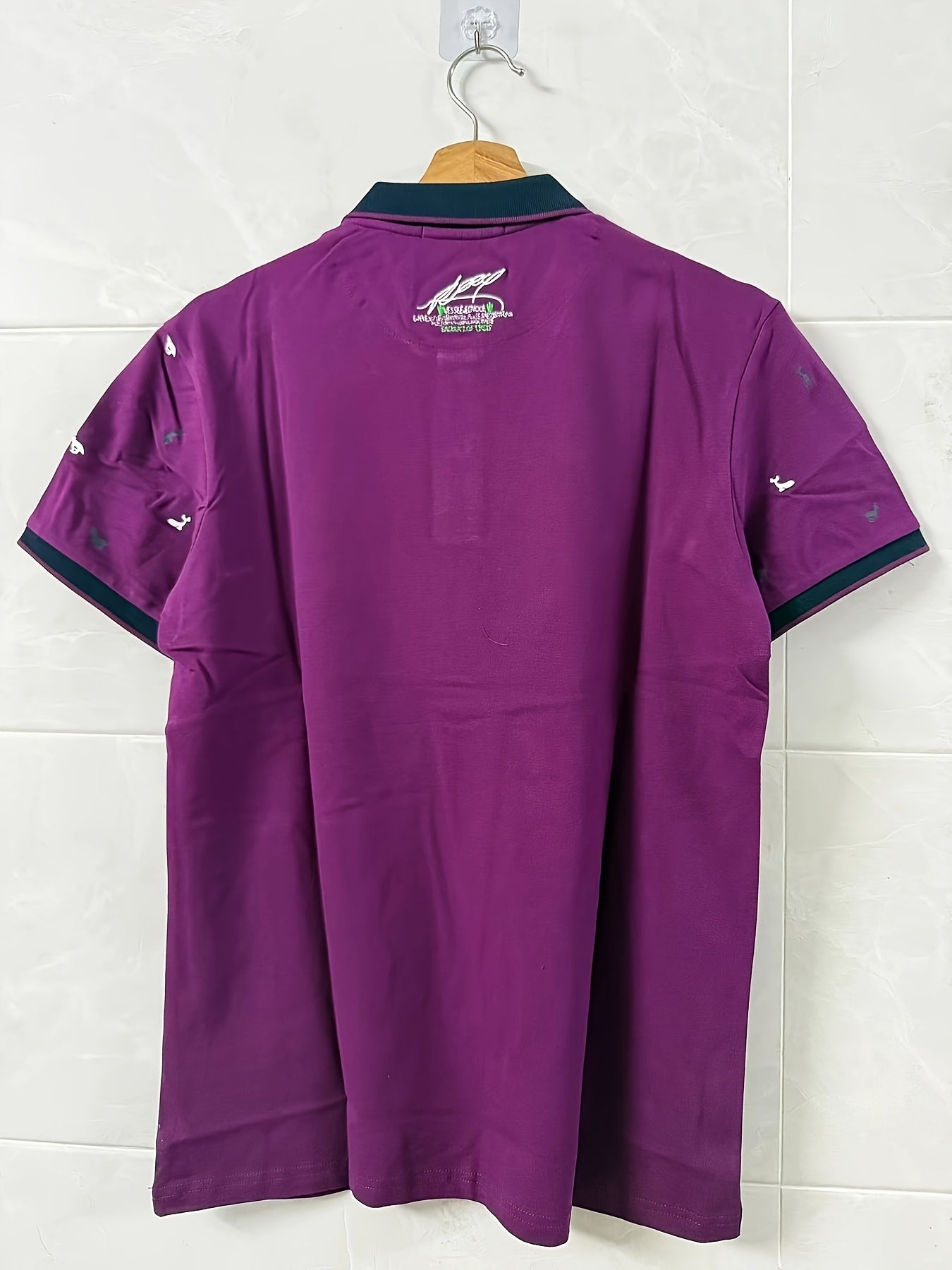 Herren Polohemd mit Muster und Kontrastkragen – Modernes Freizeit-Design