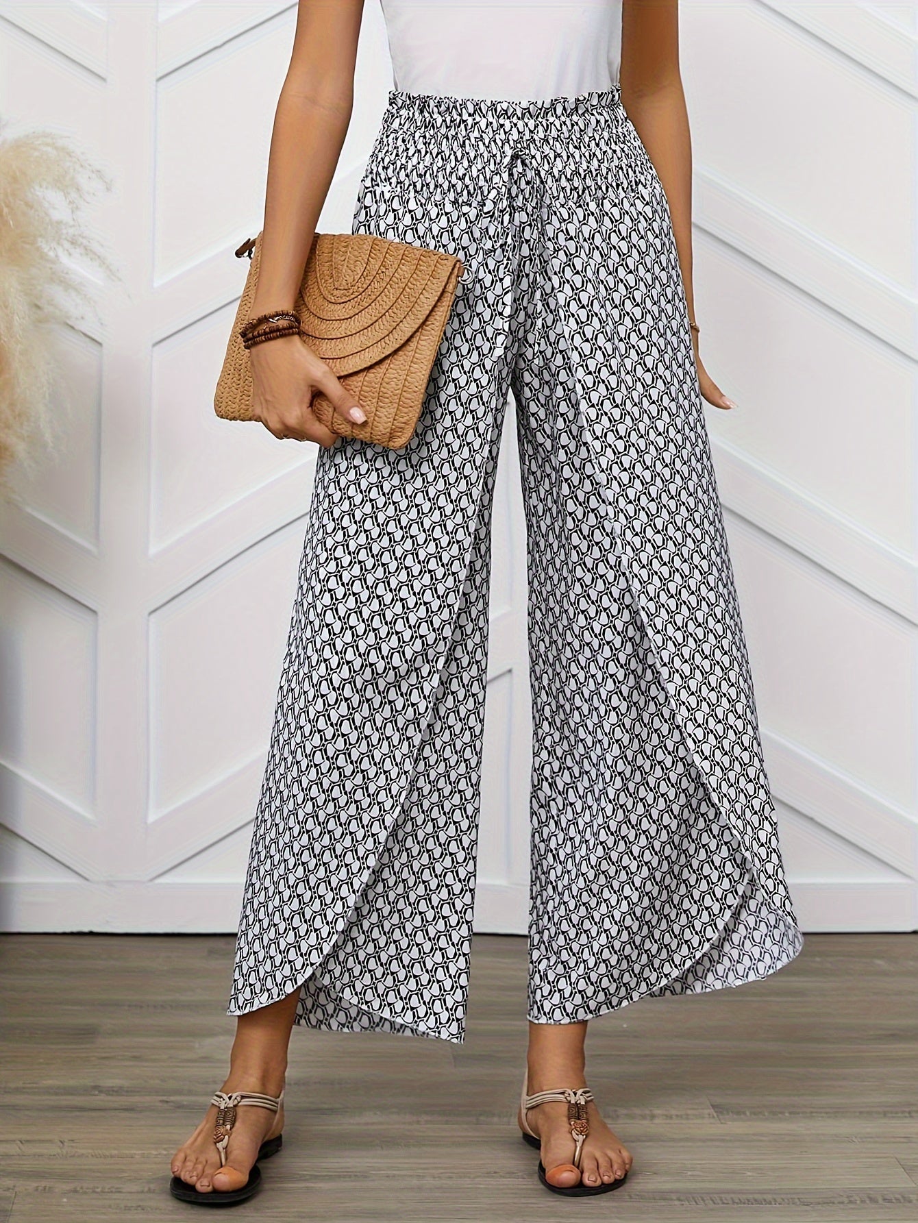 Damen Weite Bein Sommerhose mit Wickeloptik und geometrischem Muster – Elegant & Bequem für Alltag und Urlaub