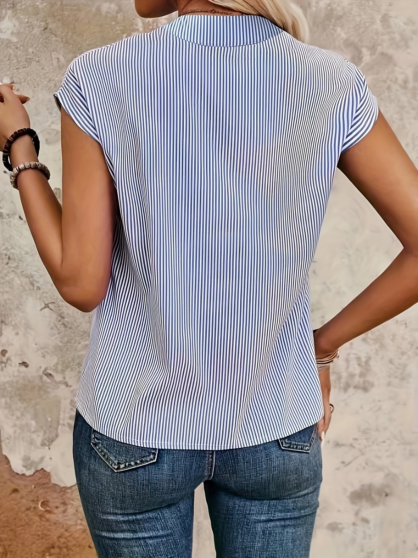 Damen Elegante Gestreifte Bluse mit V-Ausschnitt für Freizeit und Büro