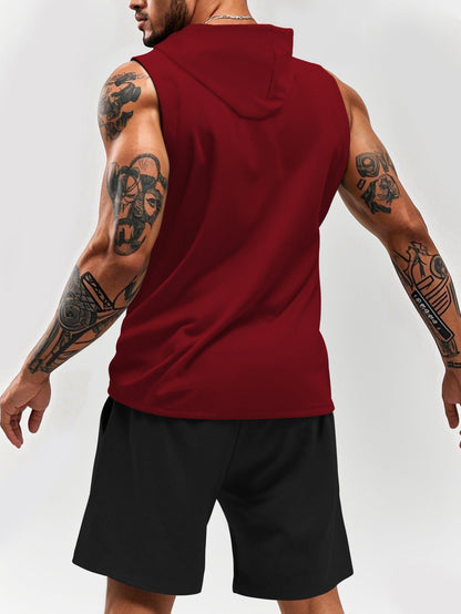 Herren Fitness Set mit Kapuzen-Ärmelloshirt und Shorts mit Kreuz-Print – Sportlicher Streetstyle Zweiteiler