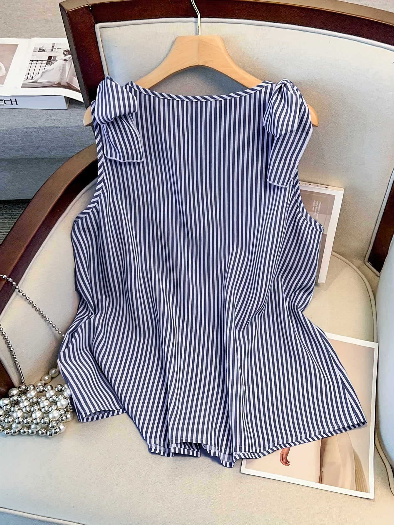 Damen Elegante Ärmellose Bluse mit Streifen und Knopfleiste – Sommer Business Freizeithemd