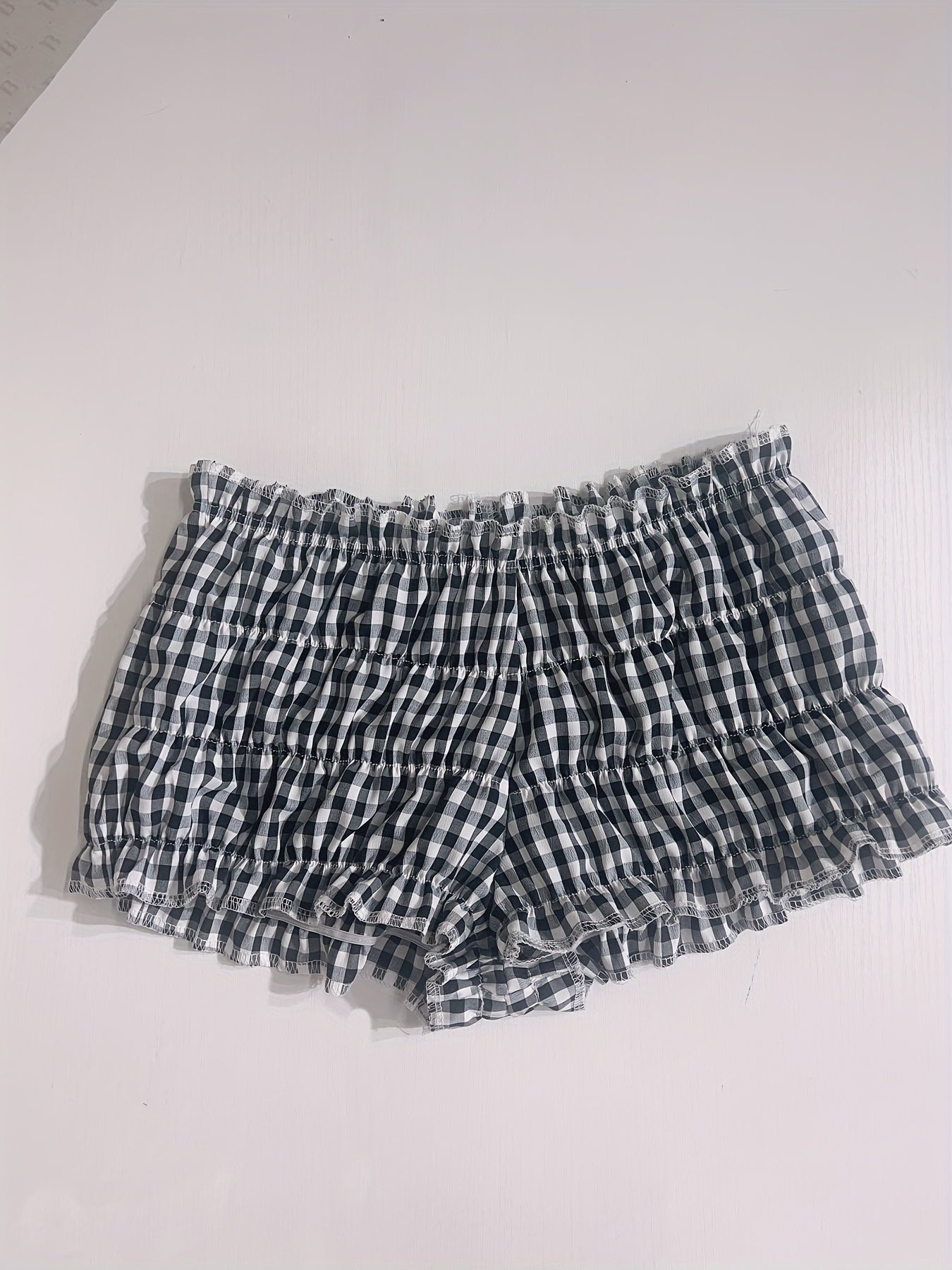 Damen Y2K Karo Rüschen Shorts – Vintage Style Loungewear & Pyjamashorts
