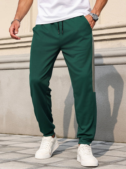 Herren Jogginghose mit sportlichen Seitenstreifen – Moderner Freizeitstil