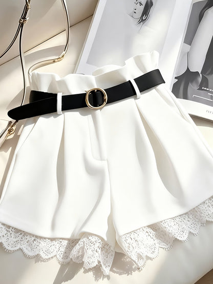 Damen High-Waist Paperbag Shorts mit Gürtel und Spitzenbesatz – Eleganter City-Look und Abend-Outfit