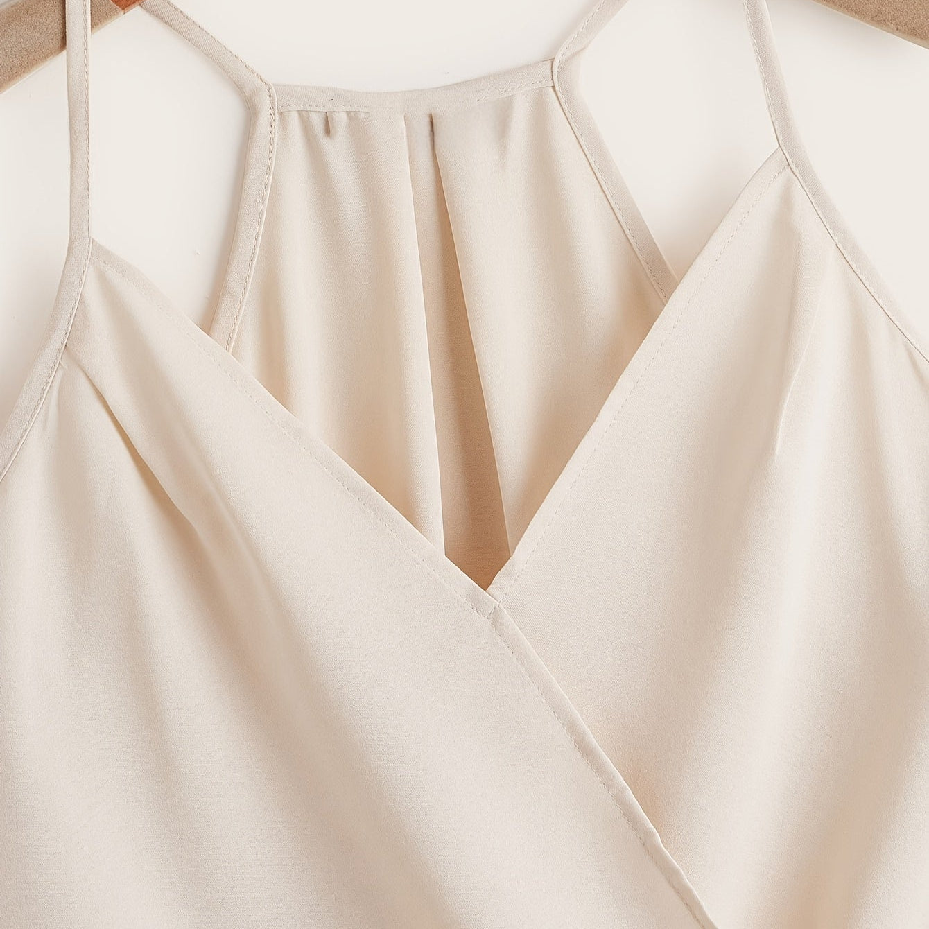 Damen Ärmellose Drapierte Halfterbluse mit Überlappungsdesign