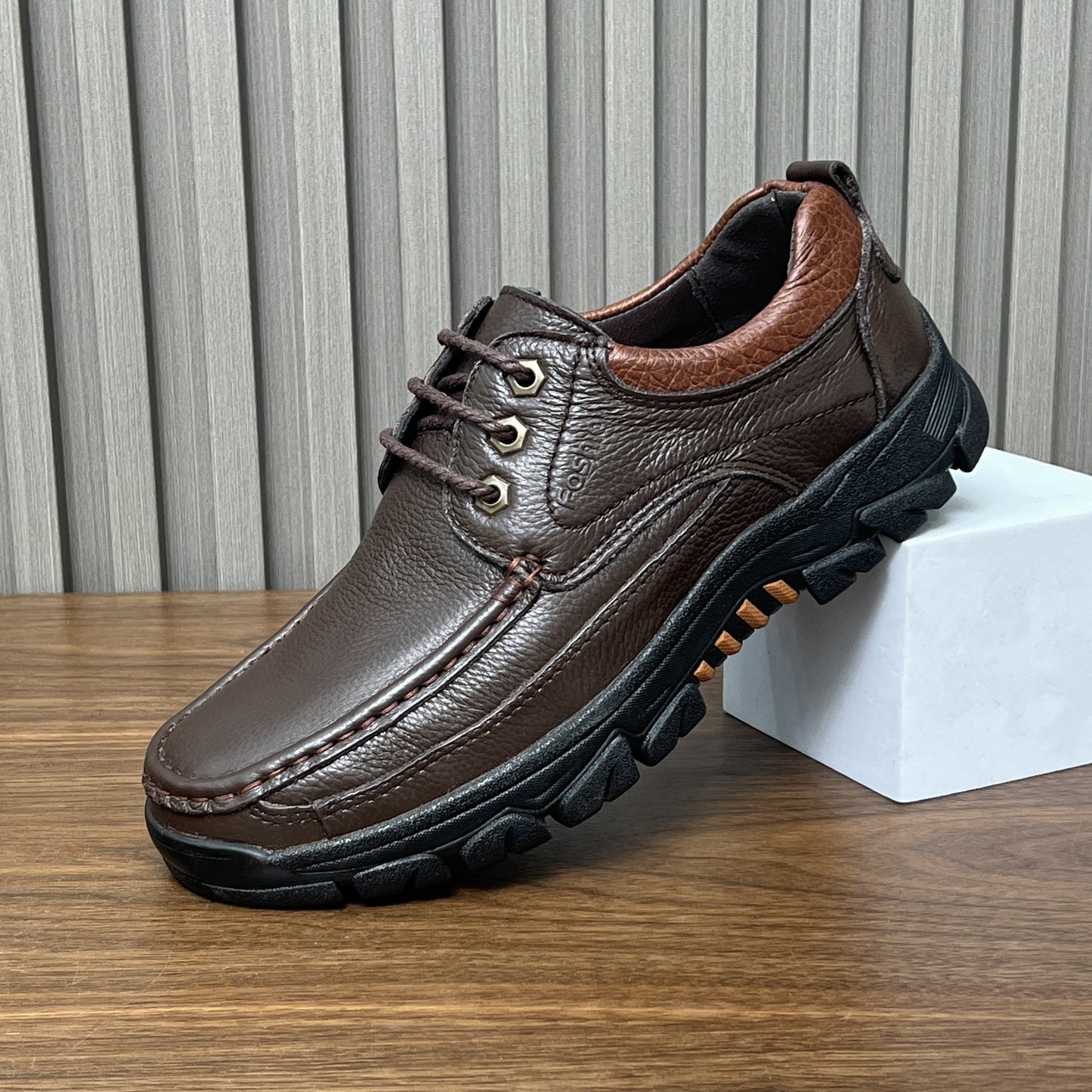 Herren Outdoor Freizeitschuhe – Robuster Business-Look für Alltag und Abenteuer