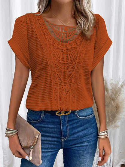 Gillian – Sommerliches T-Shirt mit Hohlmustern