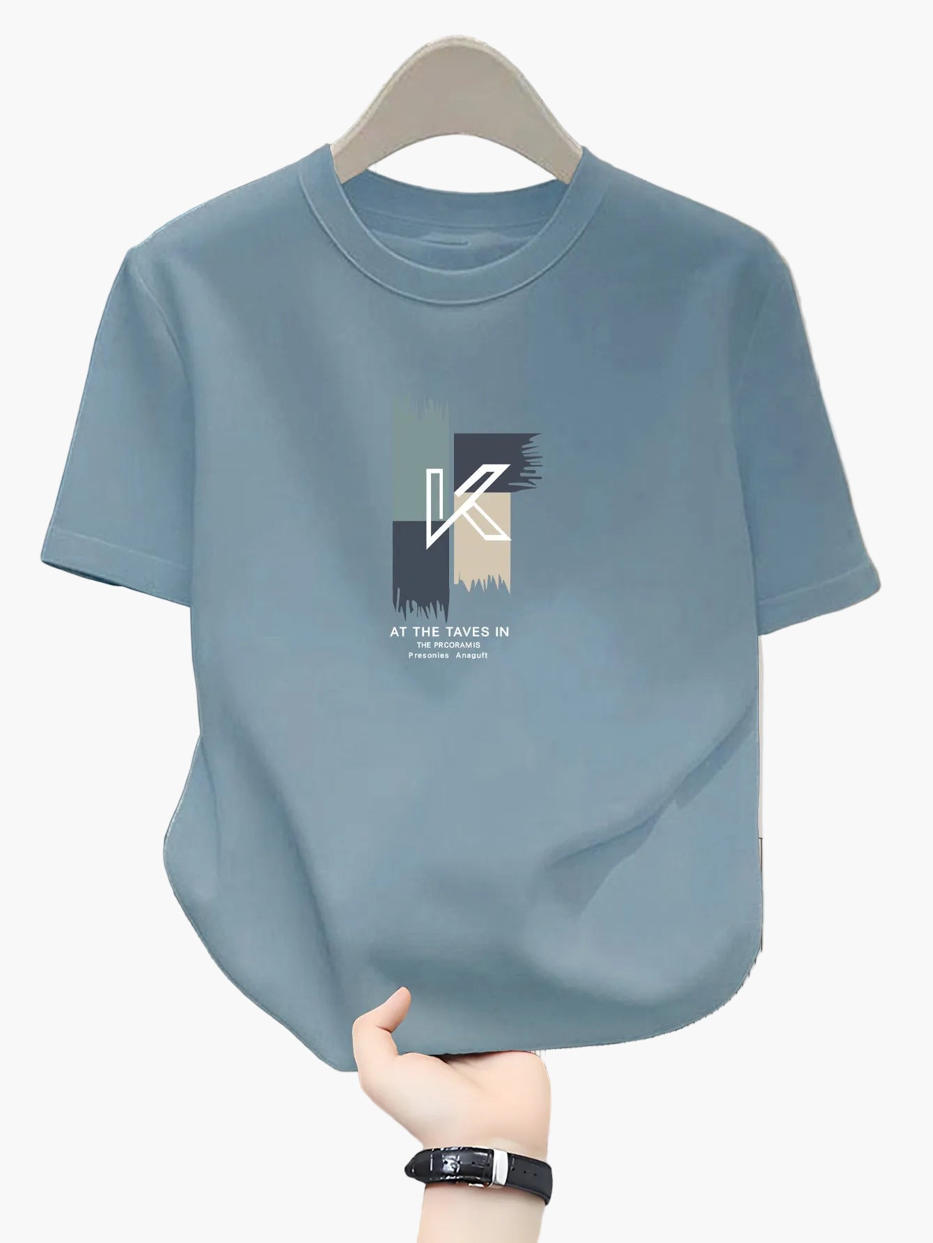 Herren T-Shirt mit modernem K-Print und lässigem Style – Perfekt für Alltag und Freizeit
