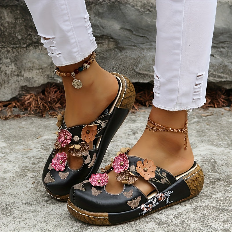 Damen Wedges Mules mit Blumen- und Schmetterlingsdesign – Boho Komfortschuhe