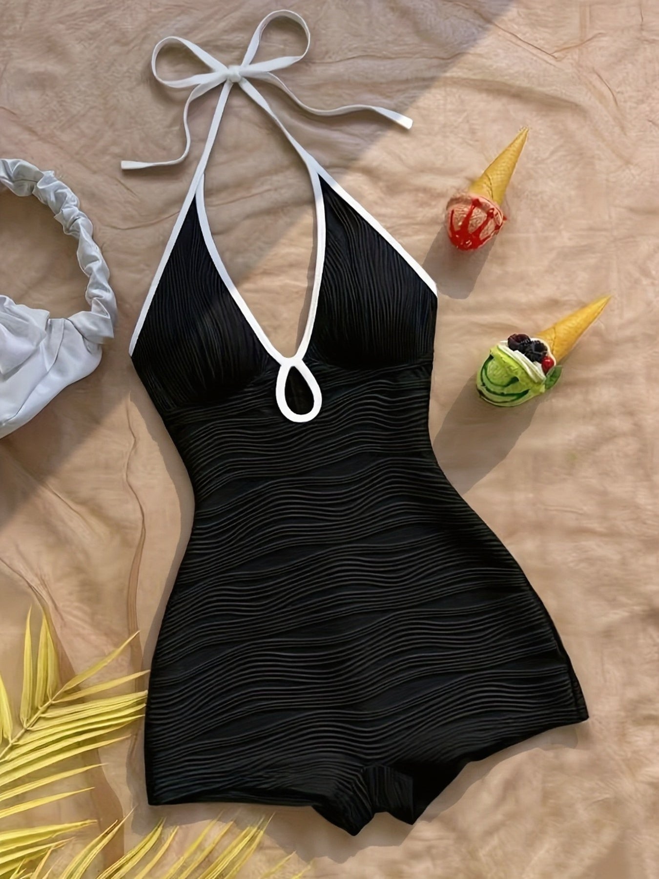Damen Badeanzug im Vintage-Stil mit Wellendesign und Boyshort-Schnitt – Eleganter Einteiler für Strand und Pool