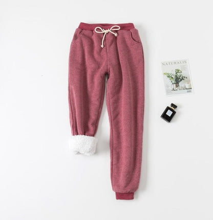 Zoe – Gepolsterte Lammvelours-Sweathose
