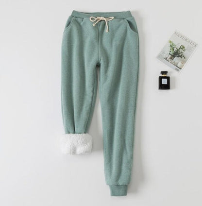 Zoe – Gepolsterte Lammvelours-Sweathose