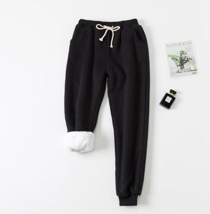 Zoe – Gepolsterte Lammvelours-Sweathose