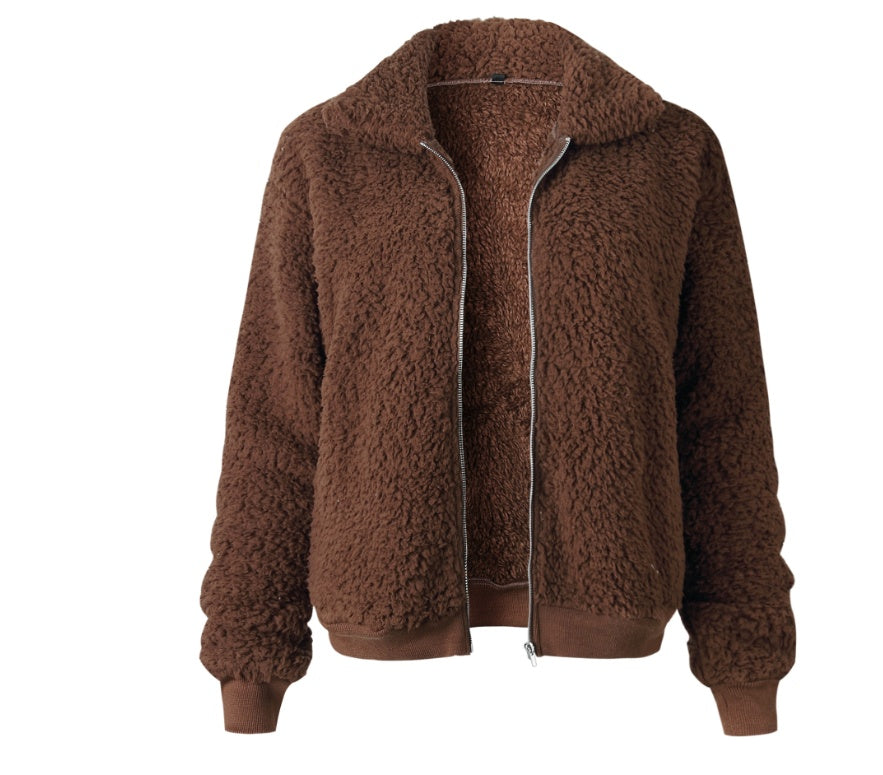 Grace – Kurze Damenjacke mit dickem Samtkragen