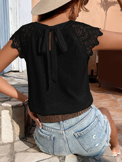 Damen Spitzentop mit Häkelärmeln und Rückenschleife – Sommer Freizeit Bluse