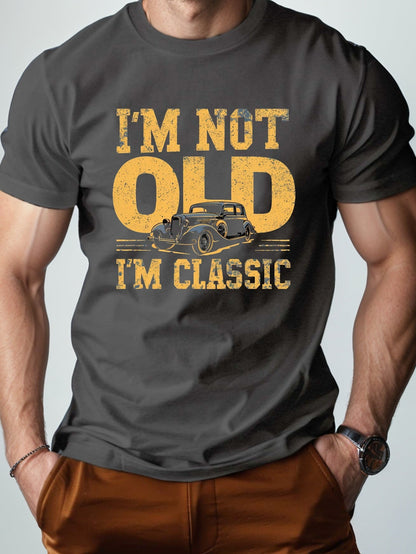 Herren T-Shirt Vintage-Style – Lustiges Geschenk „I’m Not Old, I’m Classic“ – Retro Auto Motiv – Perfekt für Geburtstage und Jubiläen
