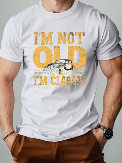 Herren T-Shirt Vintage-Style – Lustiges Geschenk „I’m Not Old, I’m Classic“ – Retro Auto Motiv – Perfekt für Geburtstage und Jubiläen