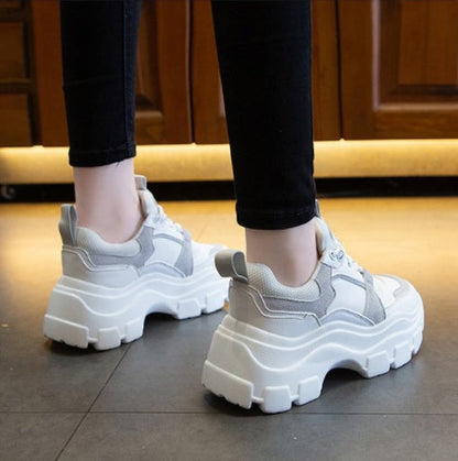 Julie – Lässiger Damenlaufschuh