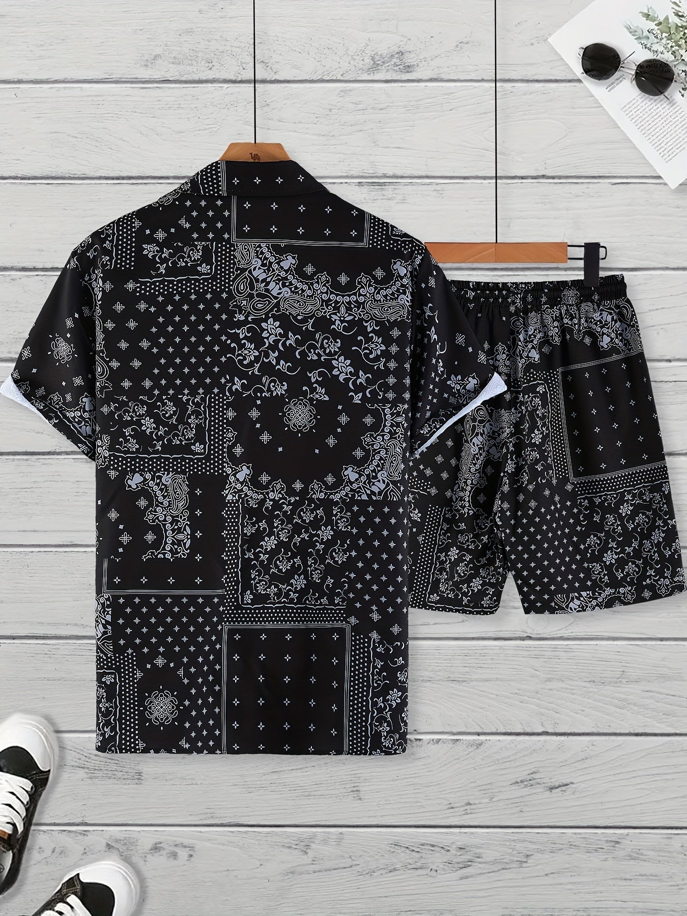 Herren Freizeit Set Kurzarm Hemd und Shorts mit Paisley Muster – Sommer Outfit für Alltag und Urlaub