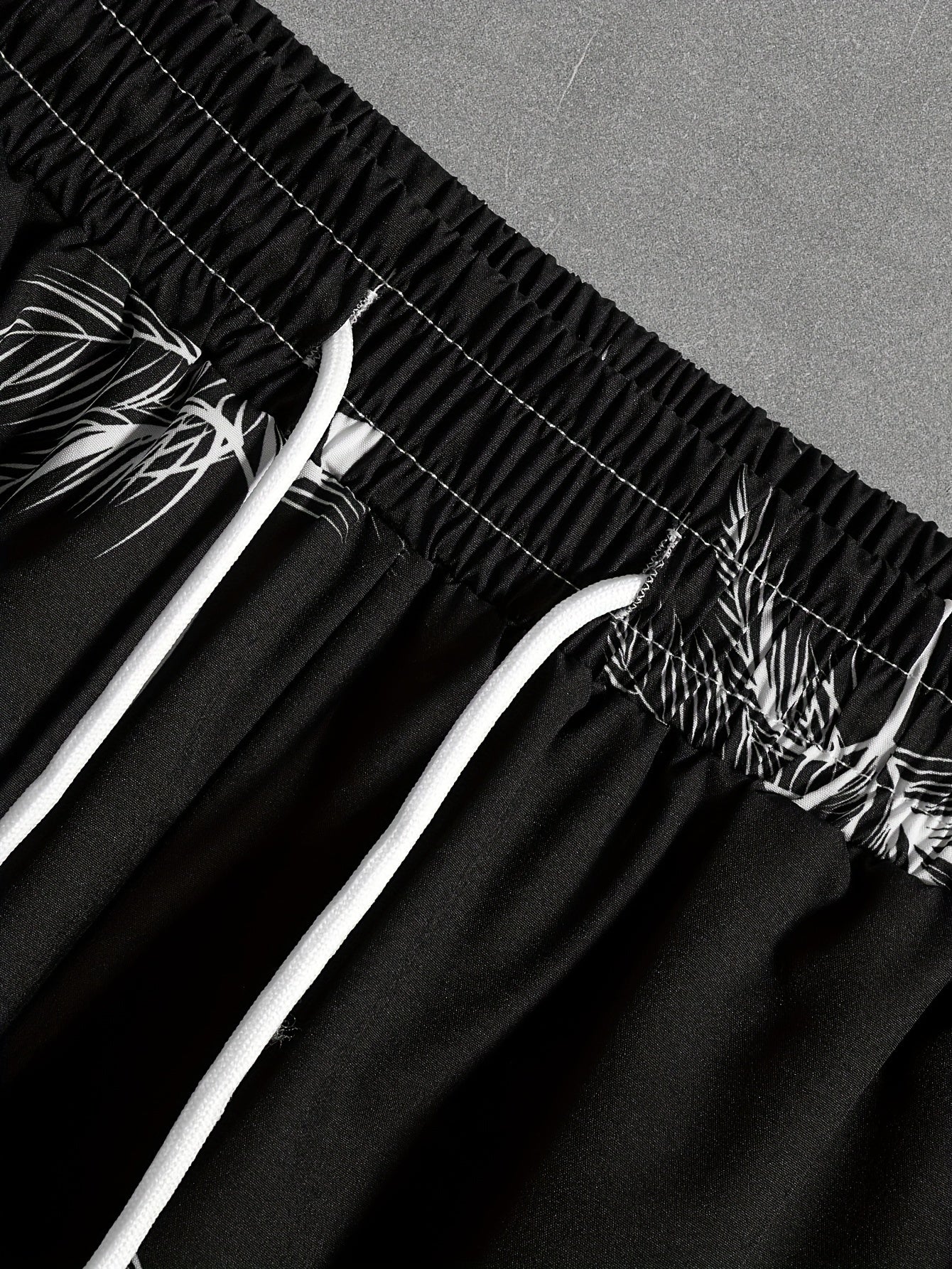 Herren Set Kurzarm Hemd und Shorts mit Palmenmuster – Lässiges Urlaubsoutfit