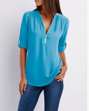 Patricia – Elegantes Damen V-Ausschnitt Shirt mit Reißverschluss