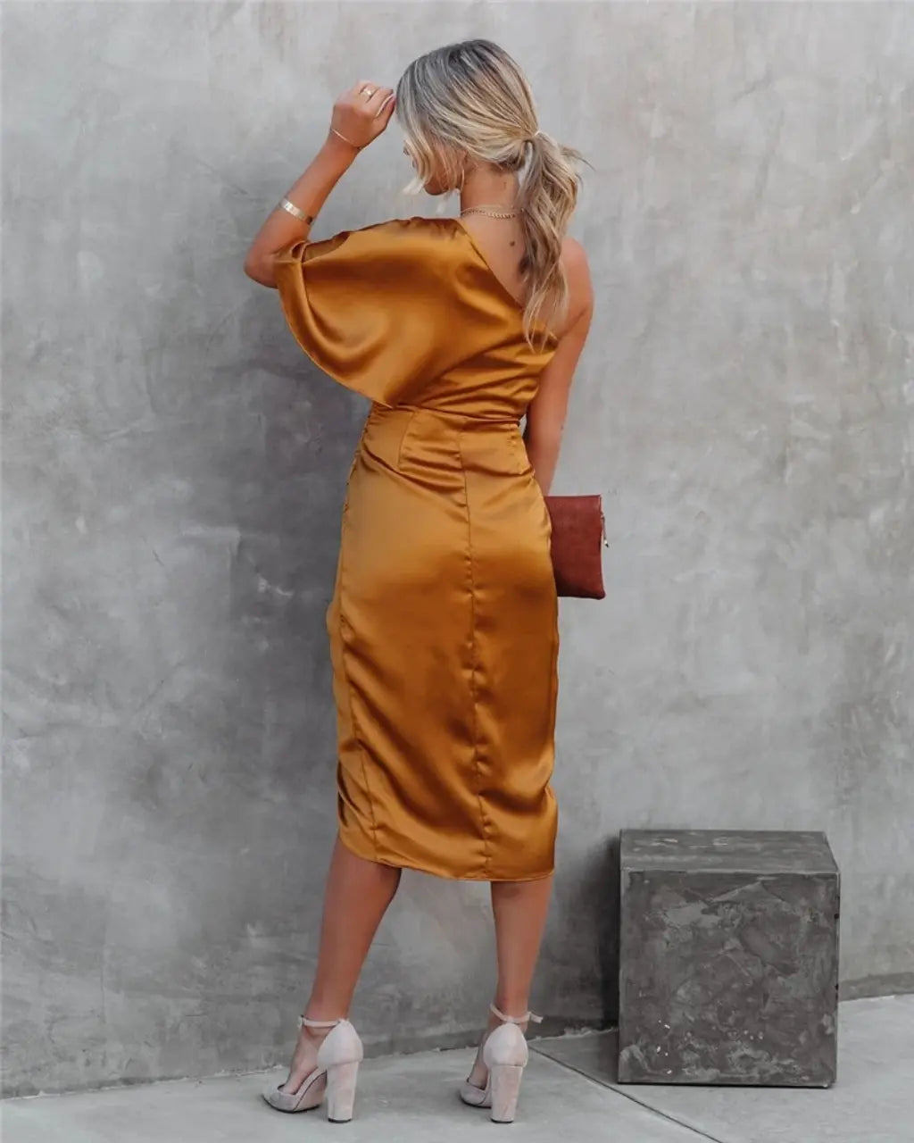 Damen Asymmetrisches Midi-Kleid für Abend & Party – Elegante One-Shoulder Silhouette
