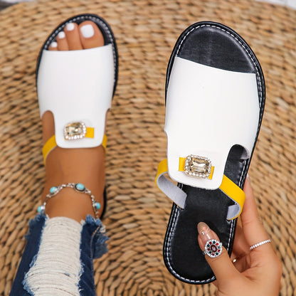 Damen Slide Sandalen mit Schmuckdetail und modernem Design – Elegante Freizeitschuhe