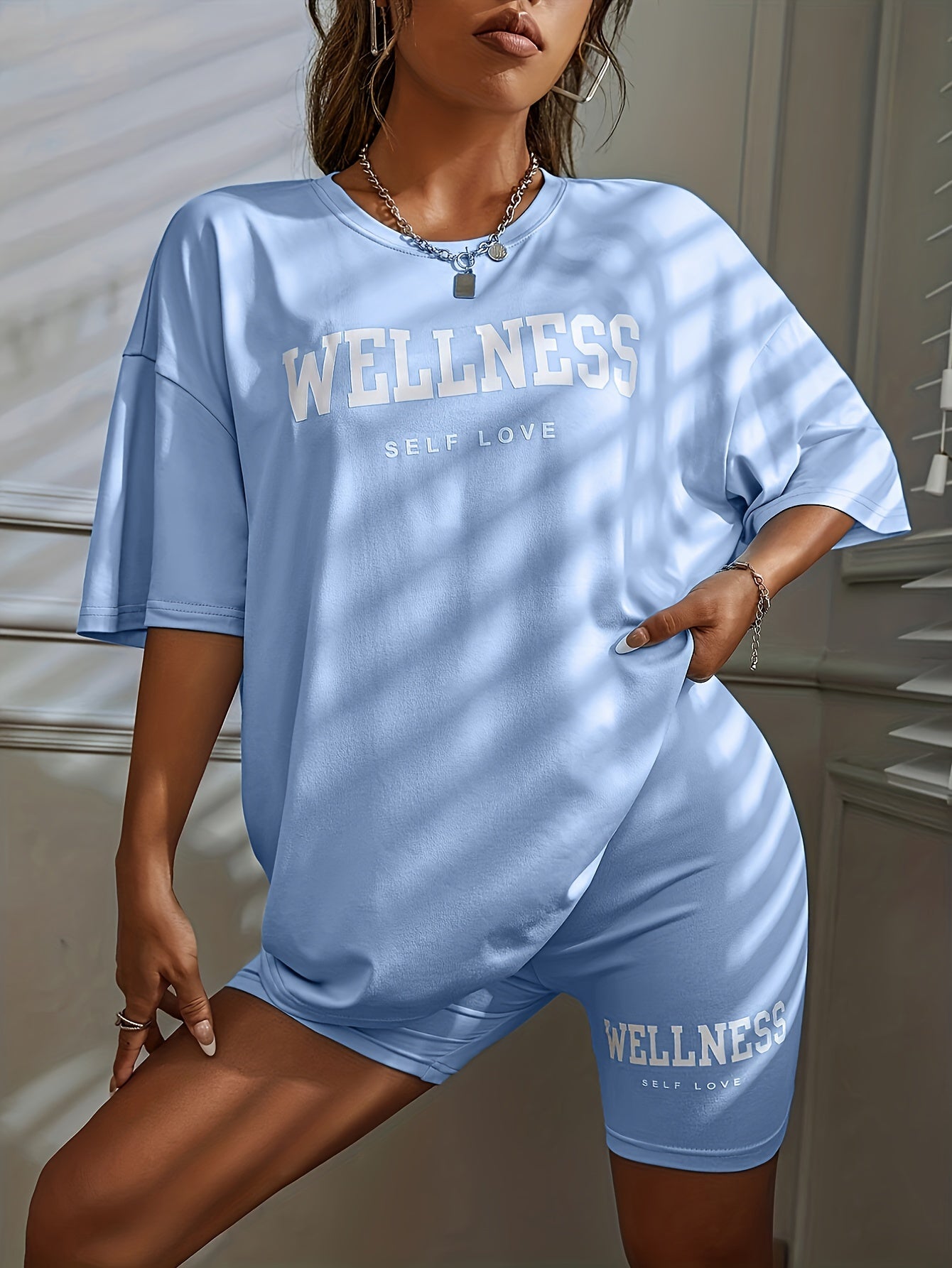 Damen Wellness Lounge Set Oversize T-Shirt & Radlerhose – Entspanntes Freizeit-Outfit mit Motivdruck