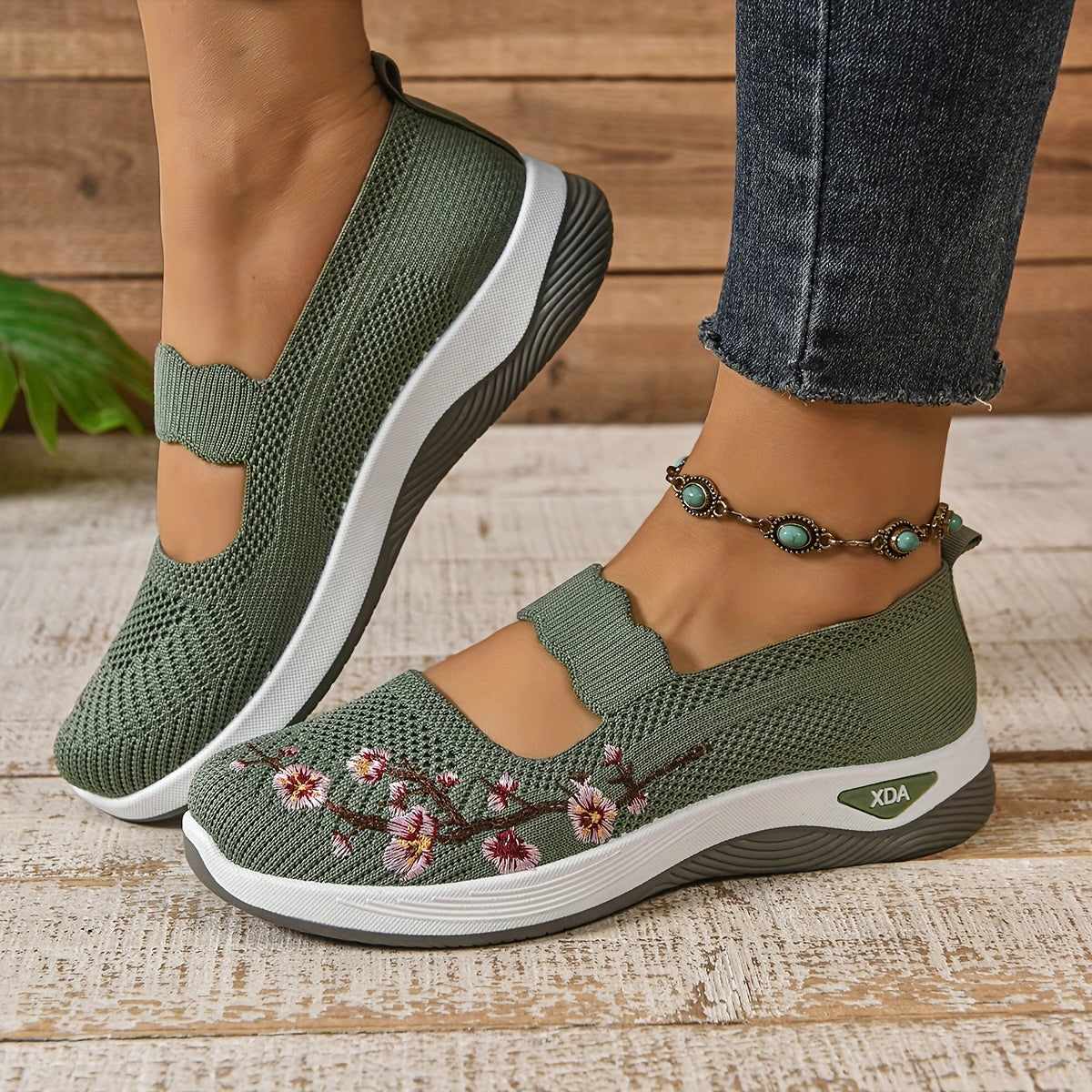 Damen Komfort-Sneaker mit Stickerei und Klettverschluss – Bequeme Freizeitschuhe für Alltag und Spaziergänge