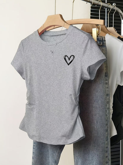 Damen T-Shirt mit Herz-Print und modernem Schnitt – Ideal für Freizeit und Alltag