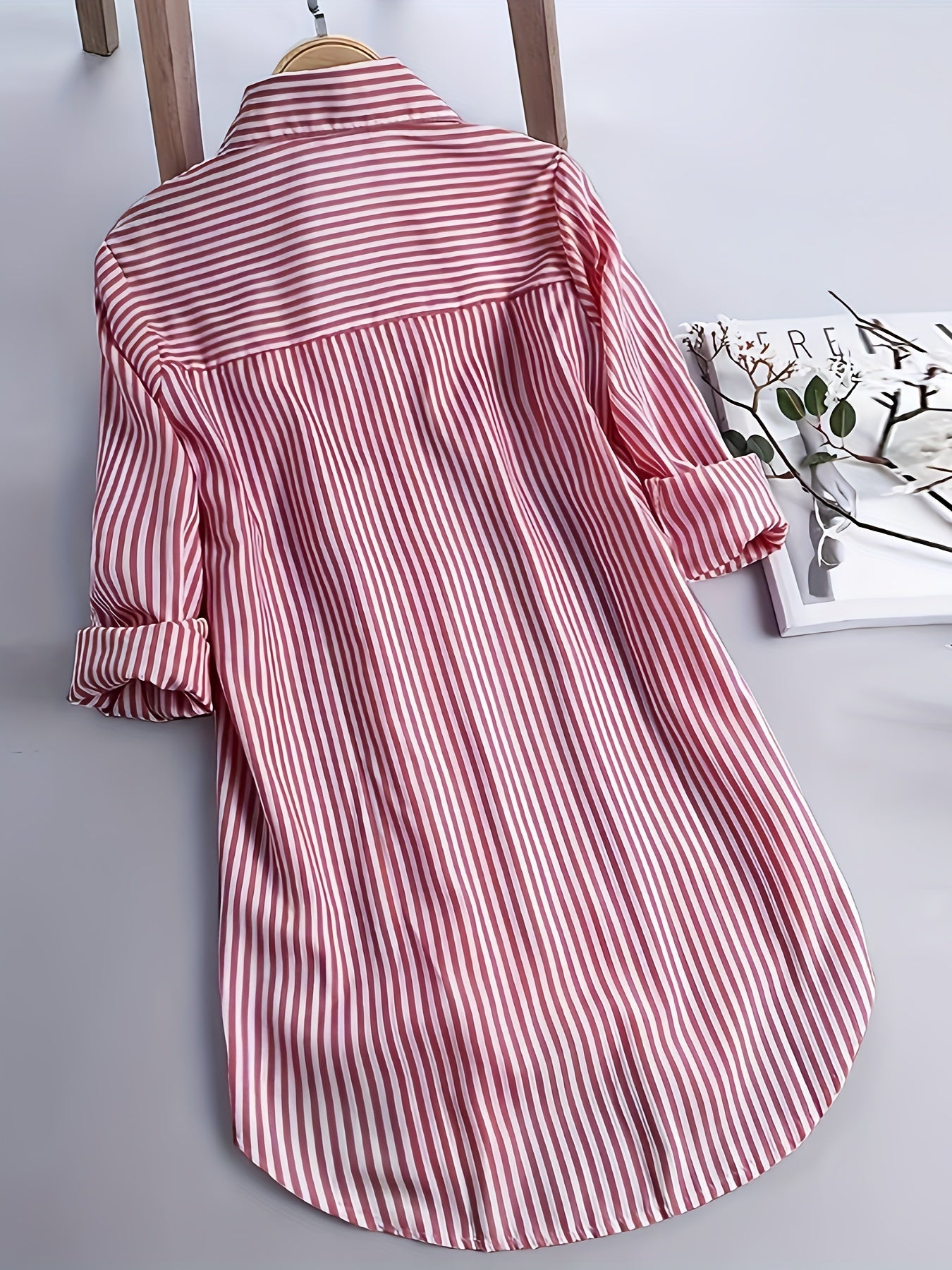 Damen Longbluse mit Streifenmuster und Knopfleiste – Modisches Hemd für Business und Freizeit
