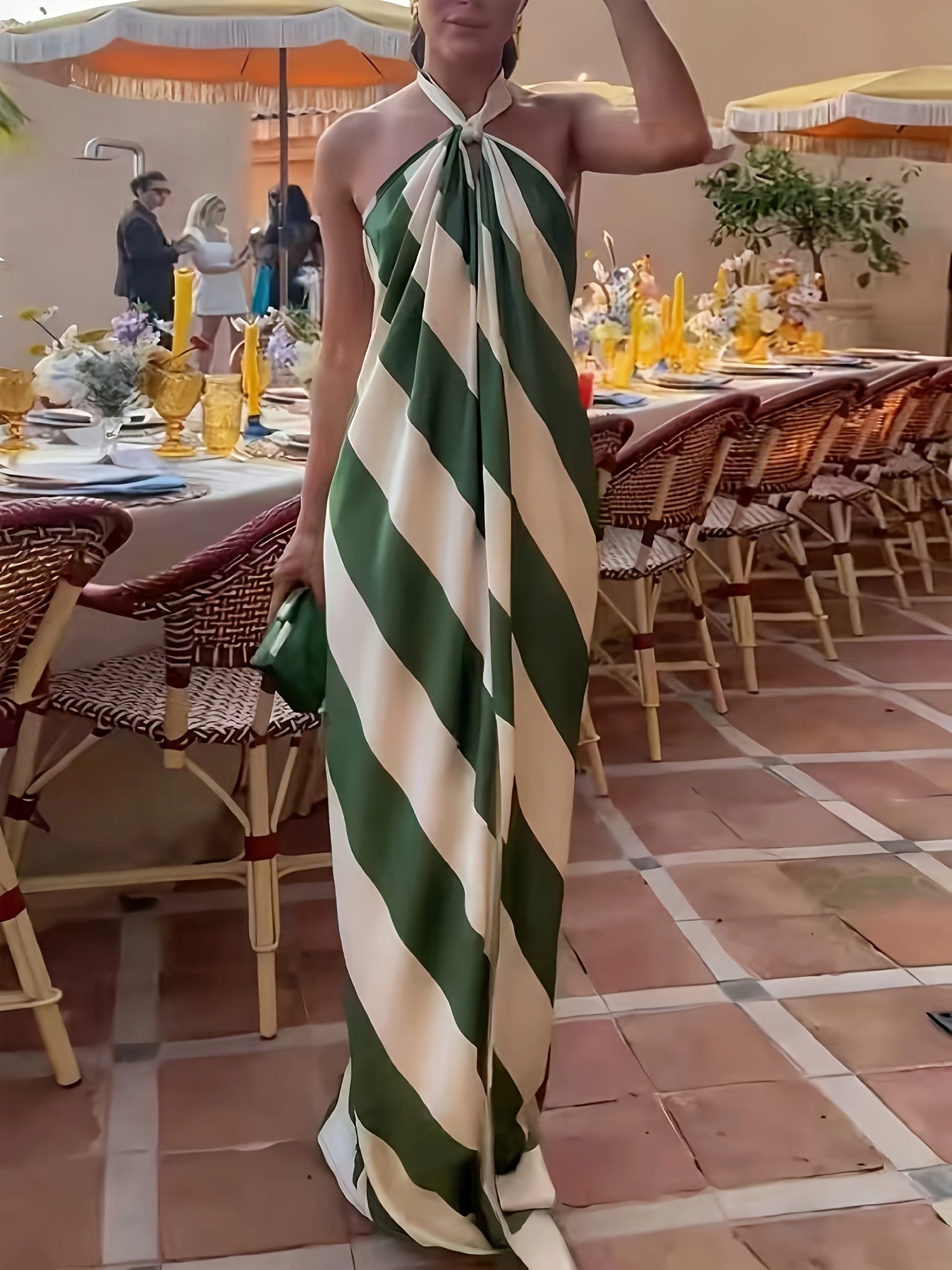 Damen Maxikleid mit Halterneck und Streifen – Elegantes Abend- und Partykleid