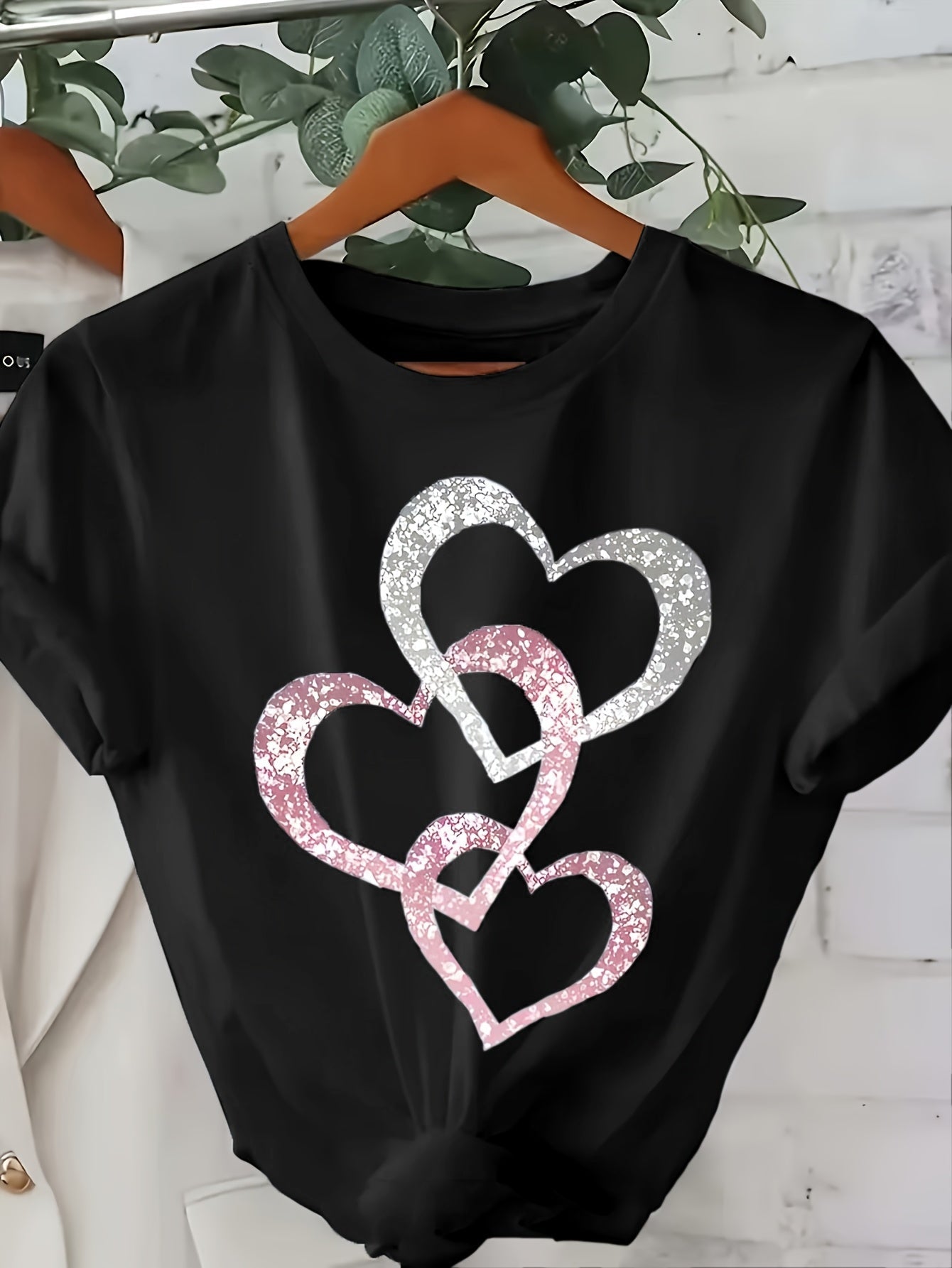 Damen T-Shirt mit Glitzer-Herz-Print – Modisches Freizeitshirt mit funkelndem Design