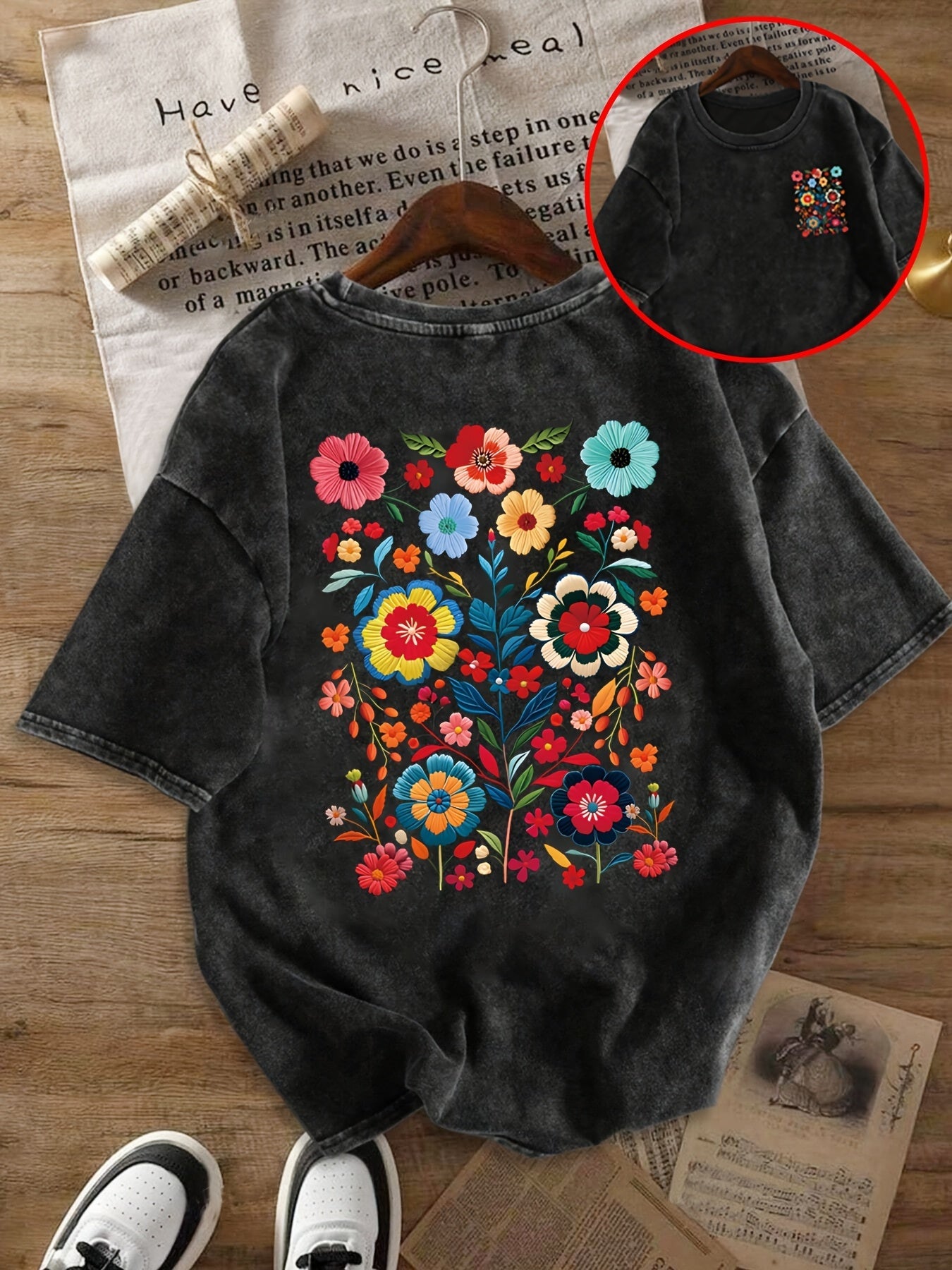 Damen Oversize T-Shirt mit Blumenstickerei – Lässiger Sommer-Look, Vintage Stil