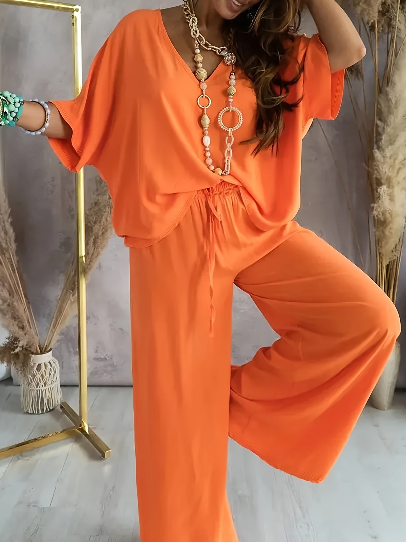 Damen Eleganter Einteiler Jumpsuit mit Weitem Bein und V-Ausschnitt – Modisch für Alltag und Freizeit