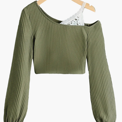 Damen Pullover im Asymmetrischen Schnitt mit Spitze und Einem Schulterfreien Design – Modischer Strickpulli für Alltag und Freizeit
