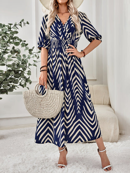 Damen Maxikleid mit Chevron-Muster und Wickeloptik – Eleganter Look für Alltag und besondere Anlässe