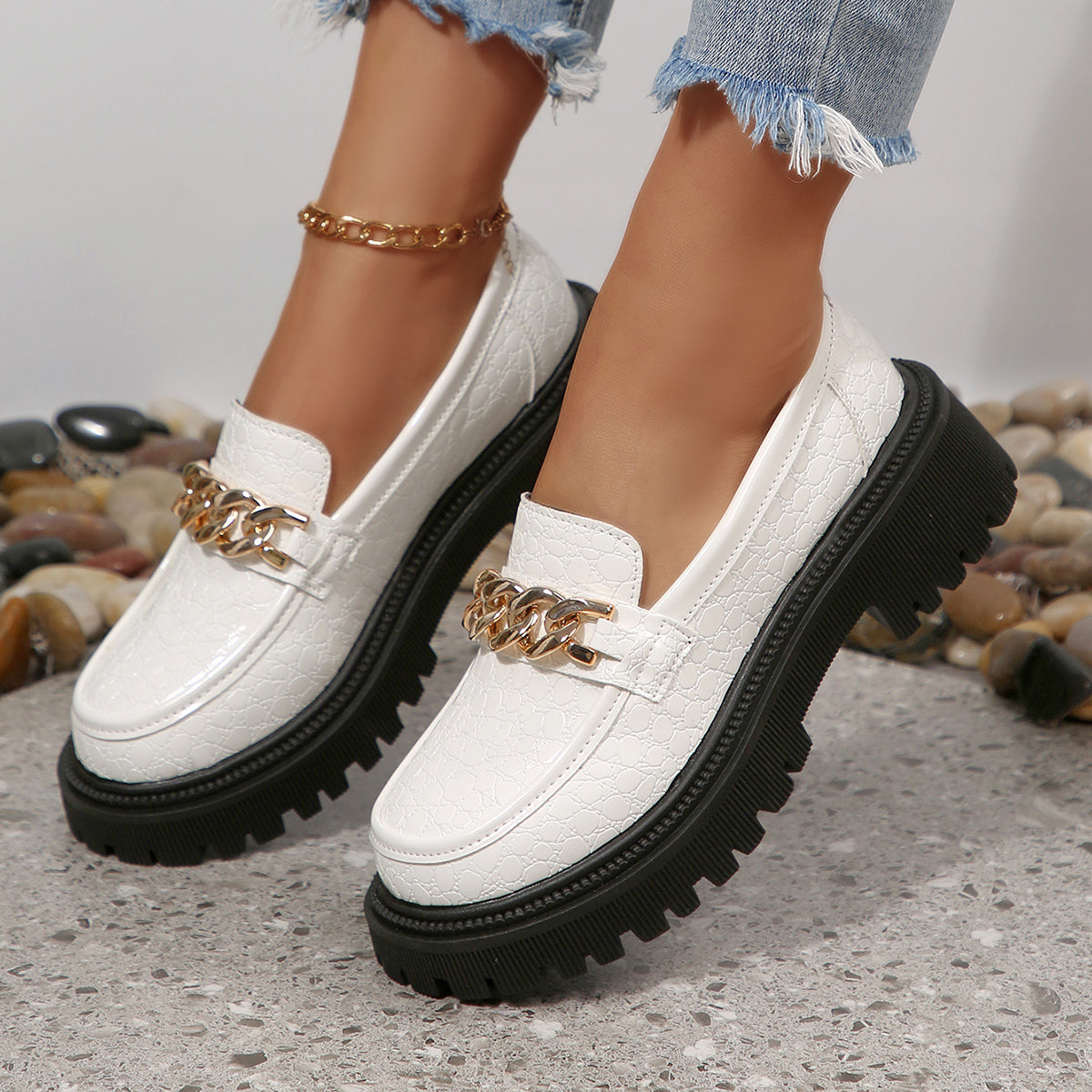 Damen Chunky Loafer mit Ketten-Detail – Stilvolle Slip-Ons für Alltag und Büro
