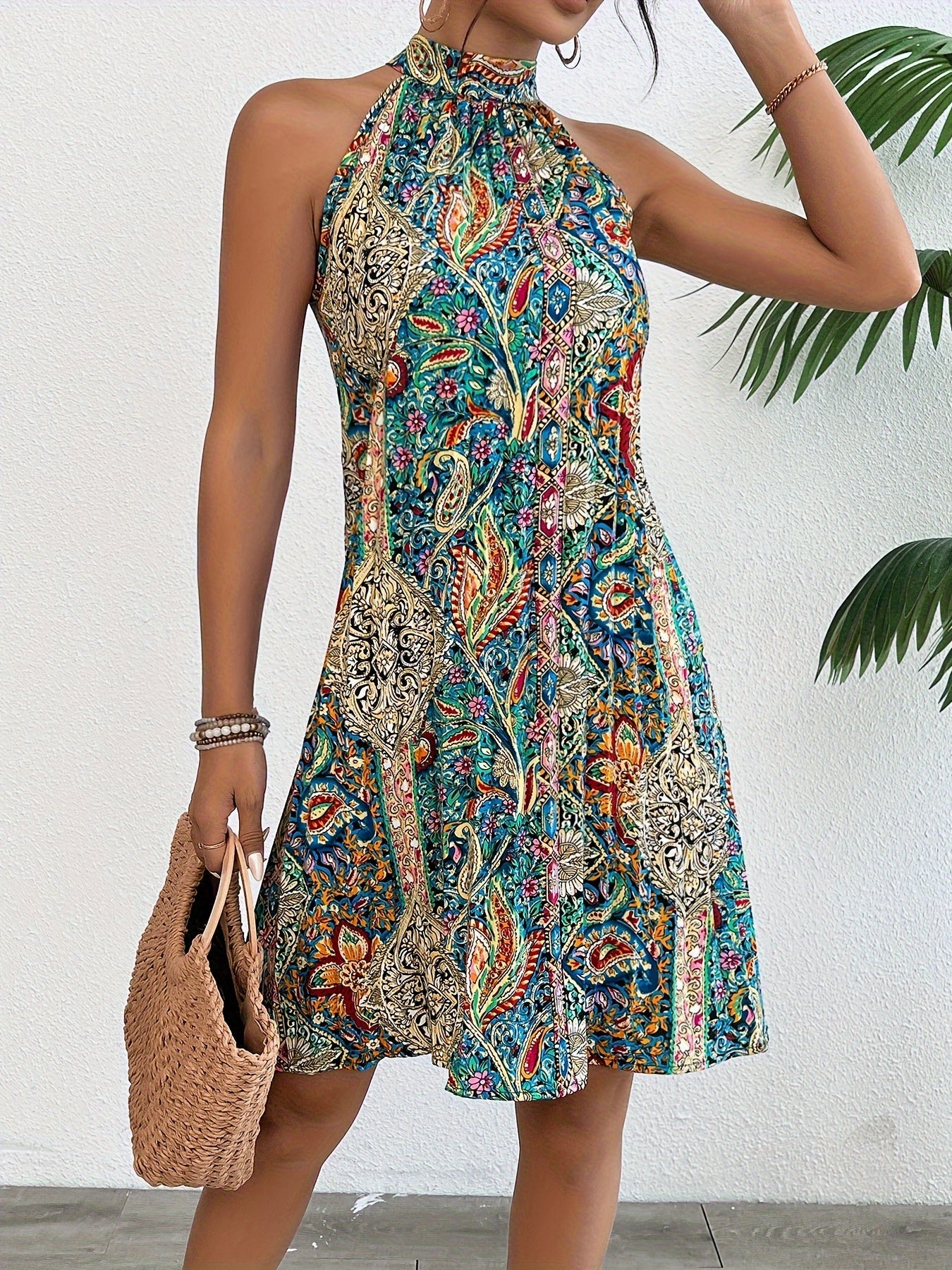 Damen Boho Sommerkleid mit Neckholder und buntem Ethno-Muster – Ideal für Urlaub, Strand & Gartenparty