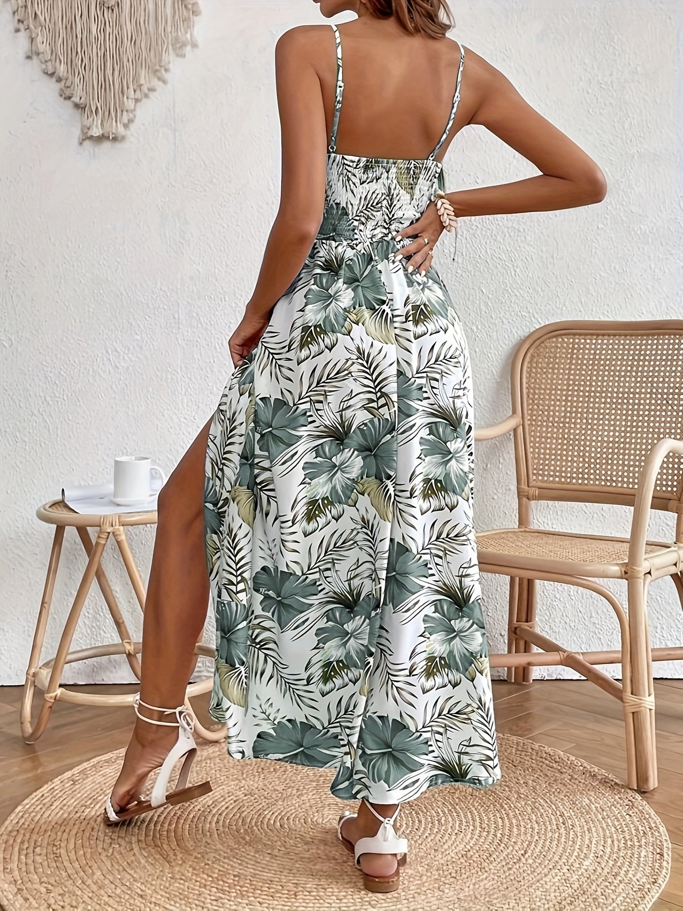 Damen Sommer Maxikleid Elegant mit Floralem Muster und Spaghettiträgern – Perfekt für Urlaub & Strand